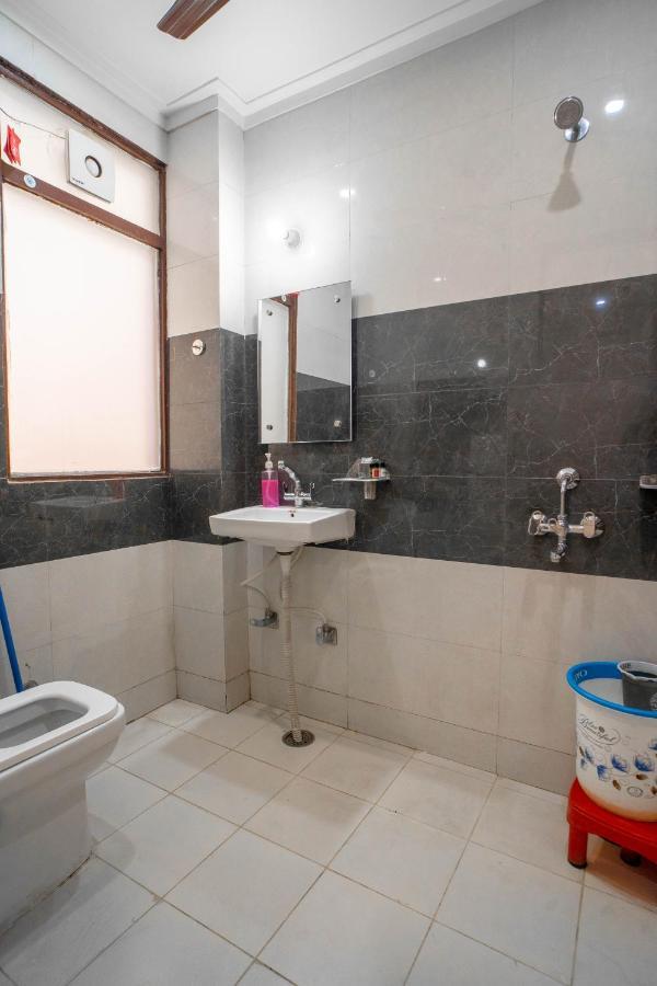 The Lodgers 2 Bhk Serviced Apartment Infront Of Artemis Hospital Gurgaon Buitenkant foto