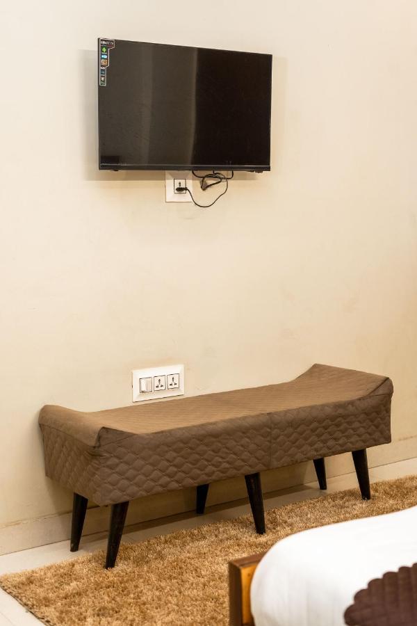 The Lodgers 2 Bhk Serviced Apartment Infront Of Artemis Hospital Gurgaon Buitenkant foto