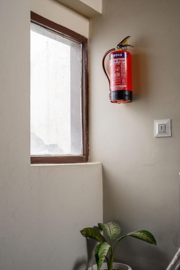 The Lodgers 2 Bhk Serviced Apartment Infront Of Artemis Hospital Gurgaon Buitenkant foto