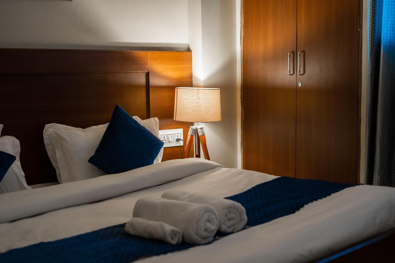 The Lodgers 2 Bhk Serviced Apartment Infront Of Artemis Hospital Gurgaon Buitenkant foto