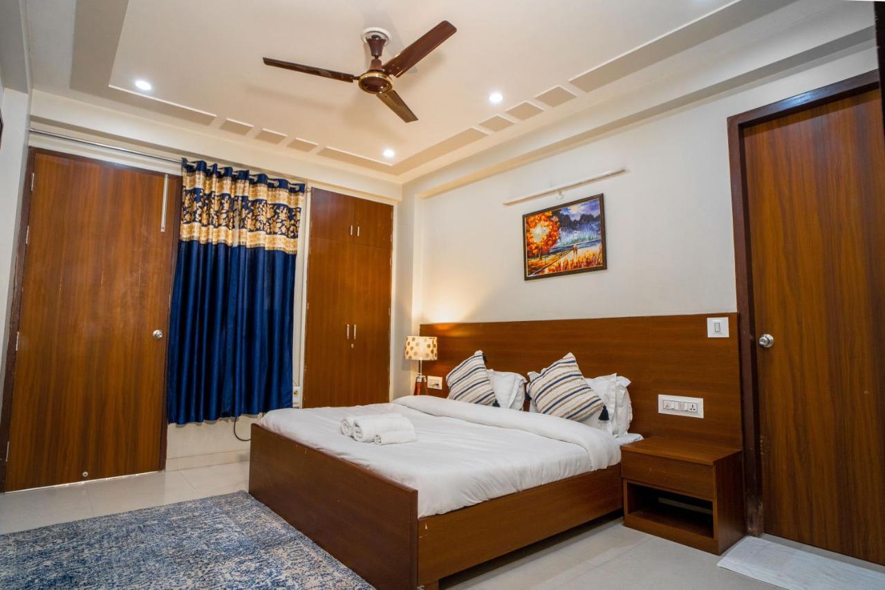 The Lodgers 2 Bhk Serviced Apartment Infront Of Artemis Hospital Gurgaon Buitenkant foto