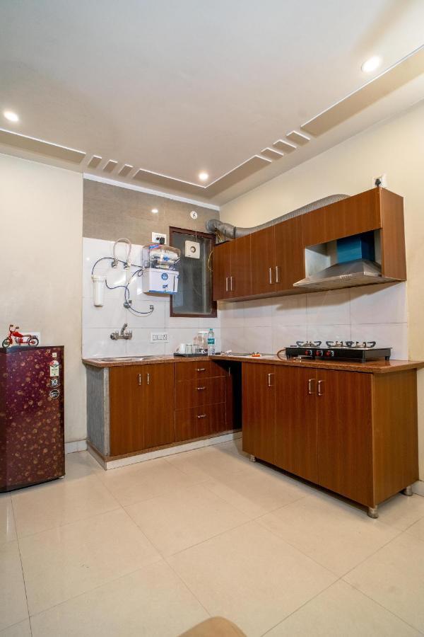 The Lodgers 2 Bhk Serviced Apartment Infront Of Artemis Hospital Gurgaon Buitenkant foto