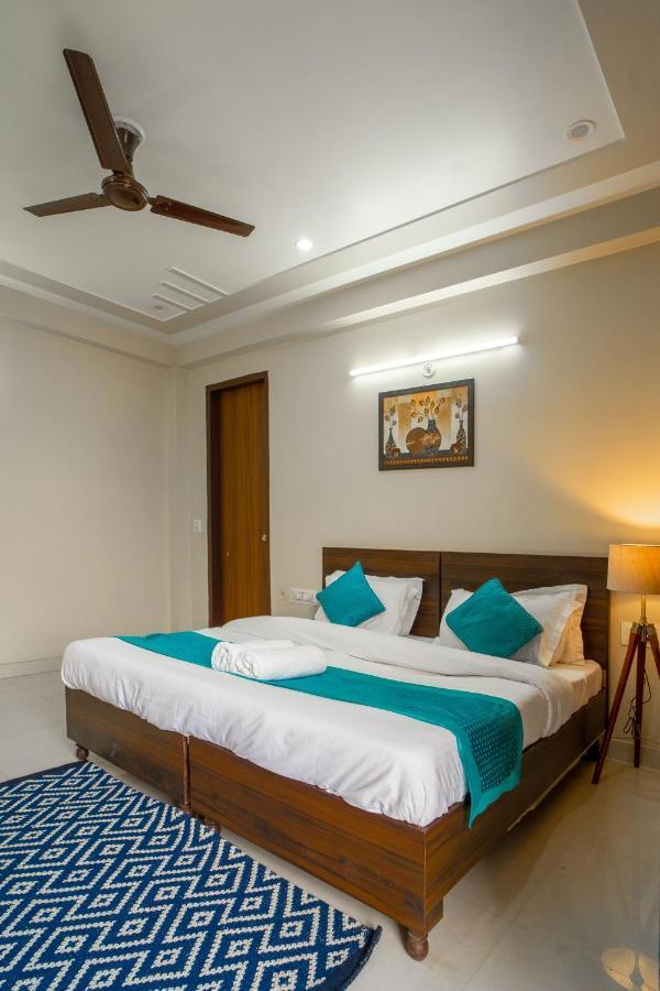 The Lodgers 2 Bhk Serviced Apartment Infront Of Artemis Hospital Gurgaon Buitenkant foto