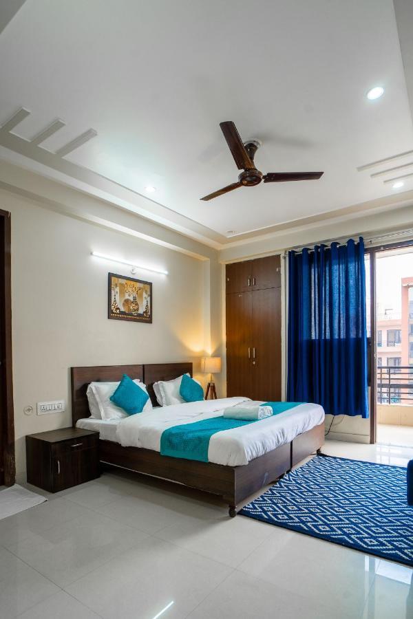The Lodgers 2 Bhk Serviced Apartment Infront Of Artemis Hospital Gurgaon Buitenkant foto