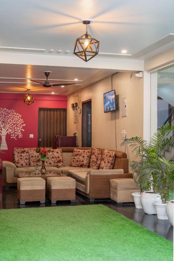 The Lodgers 2 Bhk Serviced Apartment Infront Of Artemis Hospital Gurgaon Buitenkant foto