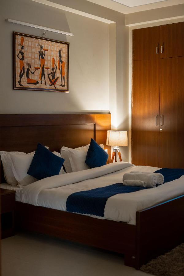 The Lodgers 2 Bhk Serviced Apartment Infront Of Artemis Hospital Gurgaon Buitenkant foto