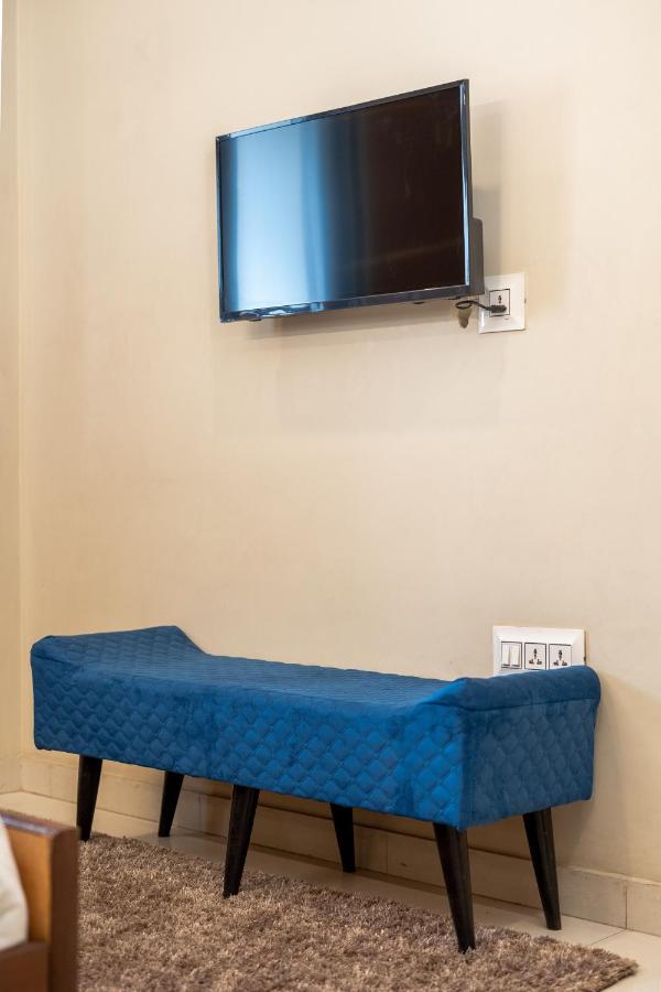 The Lodgers 2 Bhk Serviced Apartment Infront Of Artemis Hospital Gurgaon Buitenkant foto